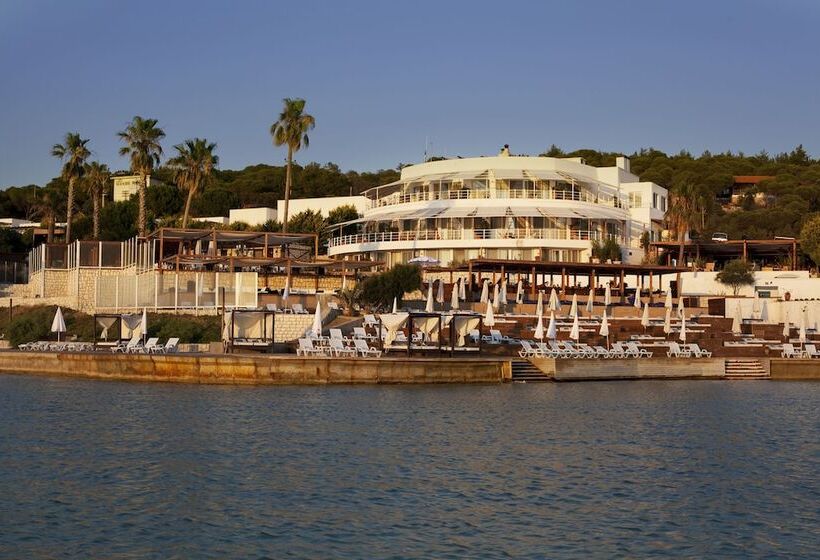 فندق Ceshme Plus