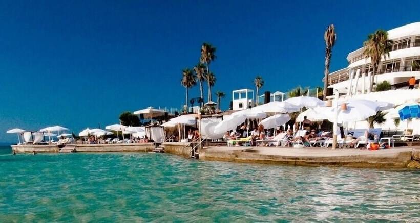 فندق Ceshme Plus