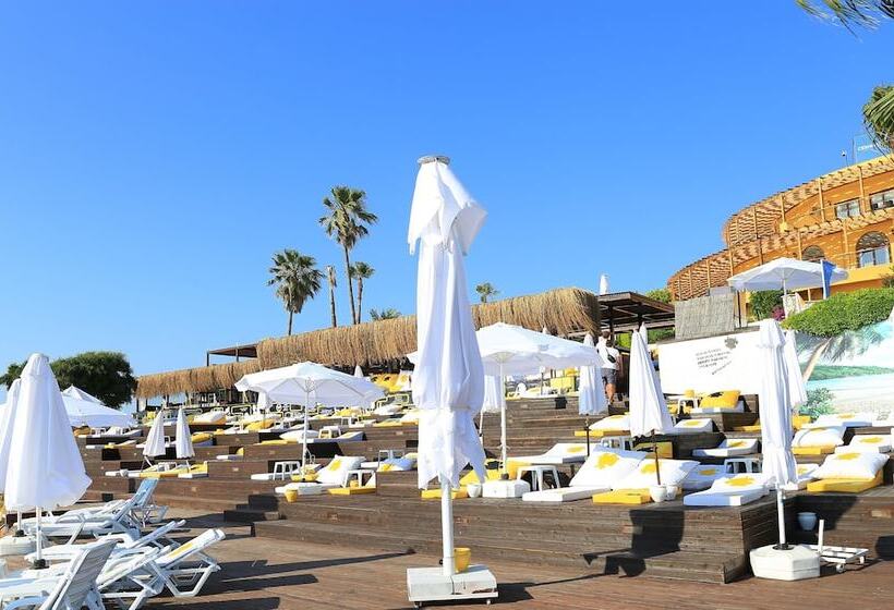 فندق Ceshme Plus