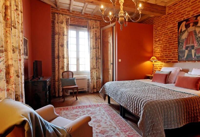 Отель Chambres D Hôtes La Tour Sainte Cécile