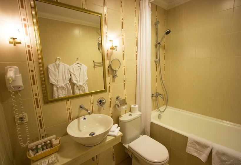 בית מלון כפרי Chekhov