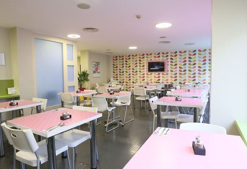 Citrus Hotel Cheltenham By Compass Hospitality