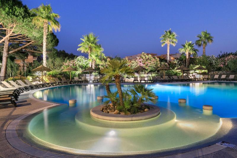 ホテル Club Le Capet