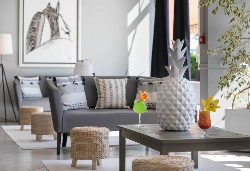 ホテル Club Le Capet