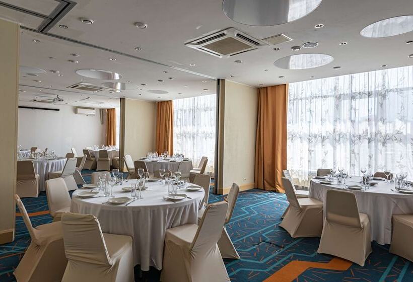 Cosmos Astrakhan Hotel, A Member Of Radisson Individuals