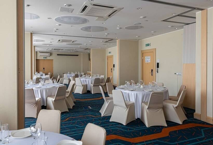 Cosmos Astrakhan Hotel, A Member Of Radisson Individuals