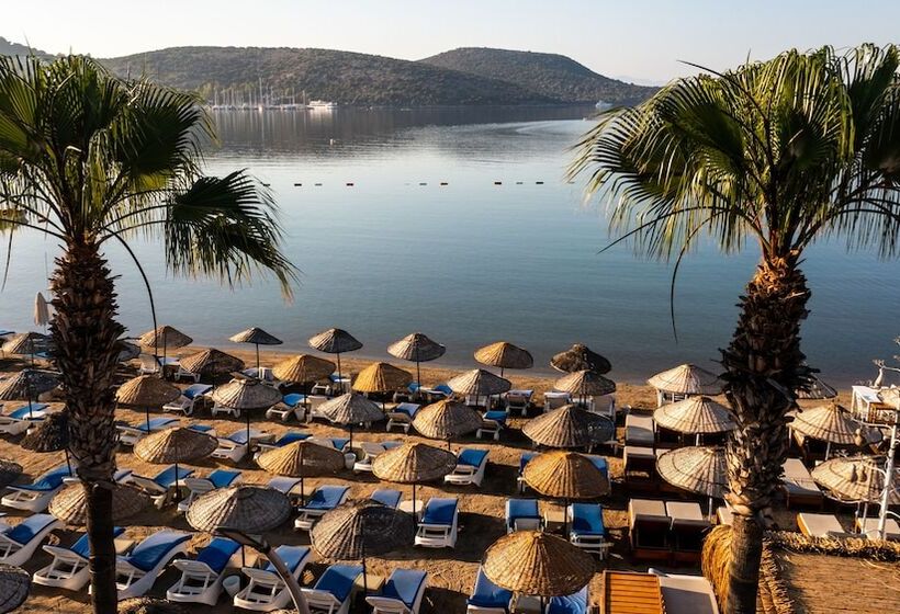 Costa Bitezhan Hotel   All Inclusive