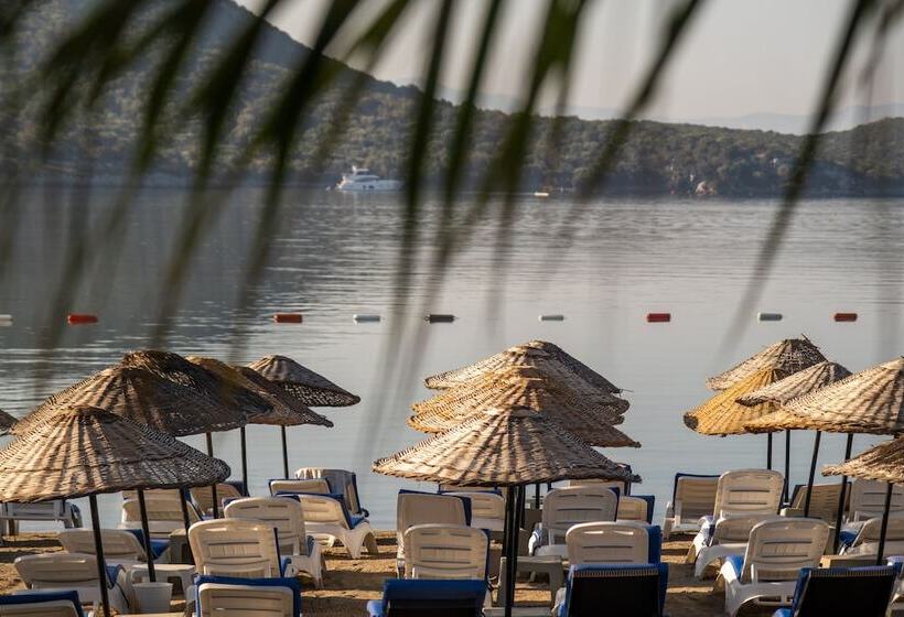 Costa Bitezhan Hotel   All Inclusive