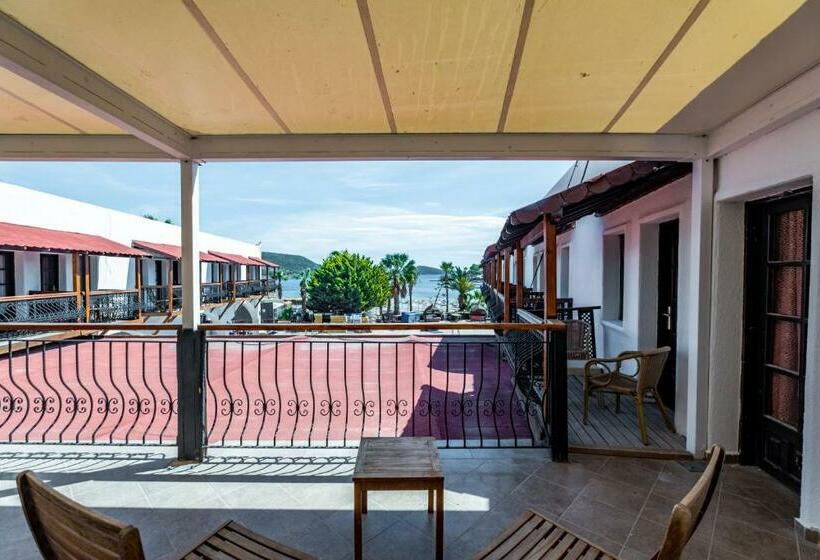 Costa Bitezhan Hotel   All Inclusive