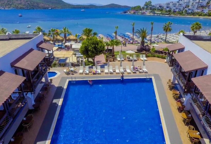 Costa Bitezhan Hotel   All Inclusive