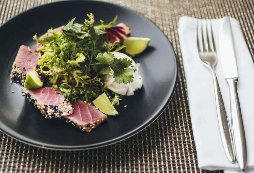 هتل Courtyard By Marriott Moscow Paveletskaya