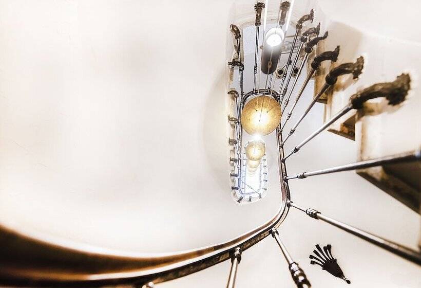 호텔 D Aragon   Place De La Comédie