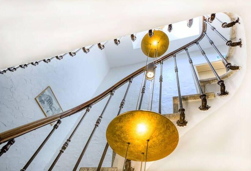 호텔 D Aragon   Place De La Comédie