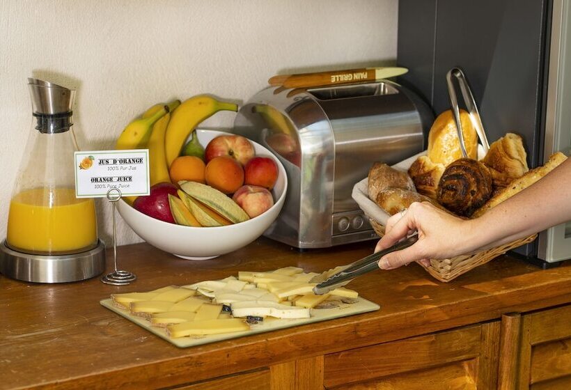 호텔 D Aragon   Place De La Comédie