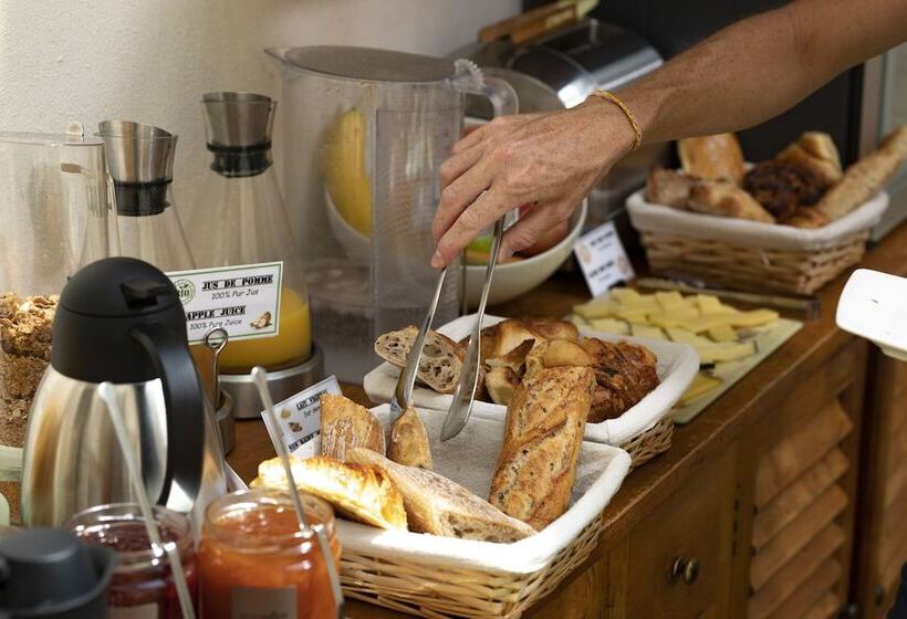 호텔 D Aragon   Place De La Comédie