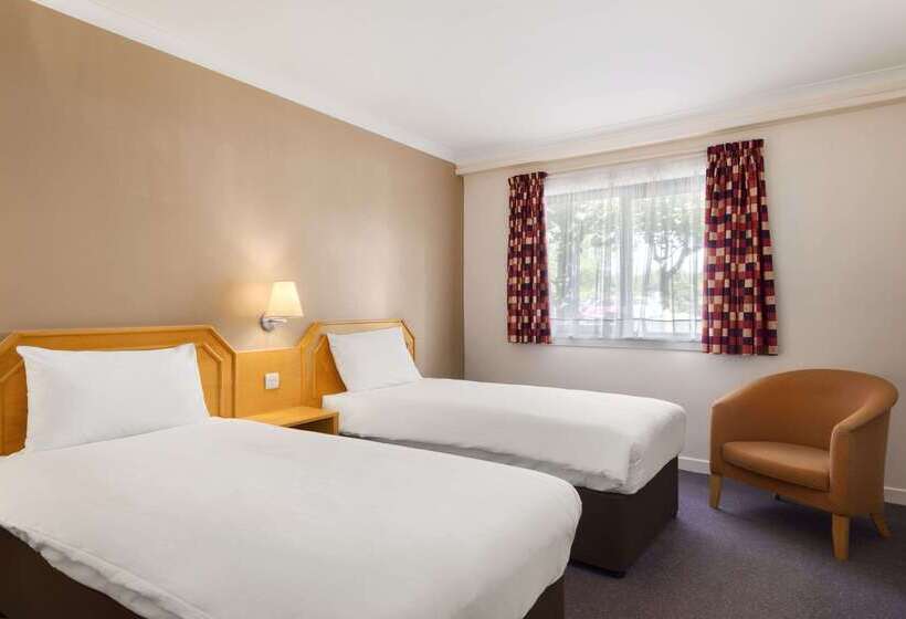 فندق Days Inn Hamilton