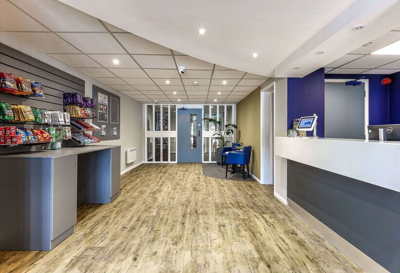 فندق Days Inn London Stansted Airport