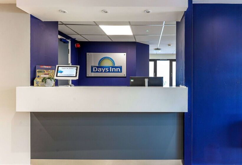 فندق Days Inn London Stansted Airport