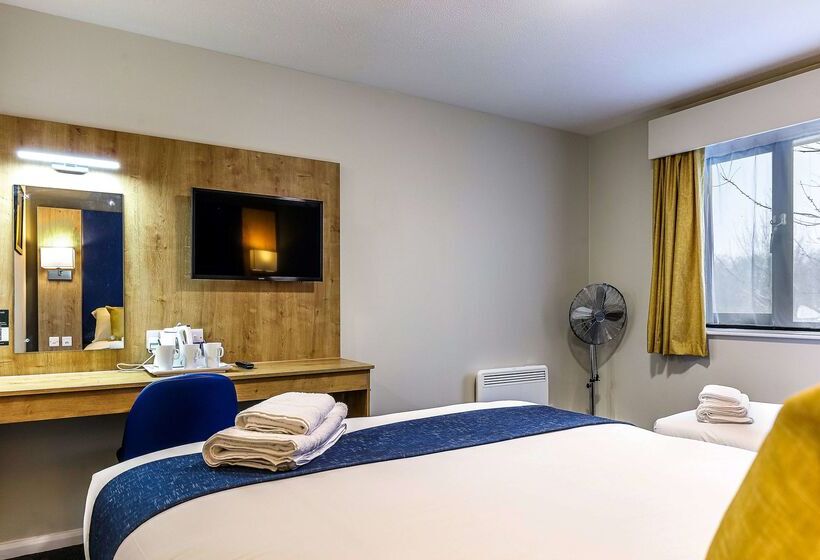 فندق Days Inn London Stansted Airport
