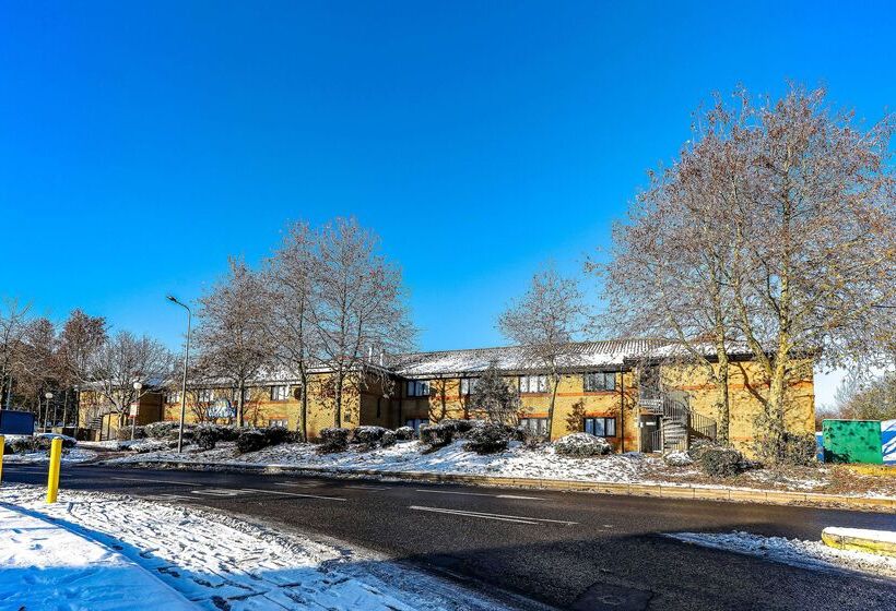 فندق Days Inn London Stansted Airport