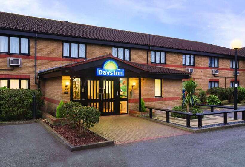 فندق Days Inn London Stansted Airport