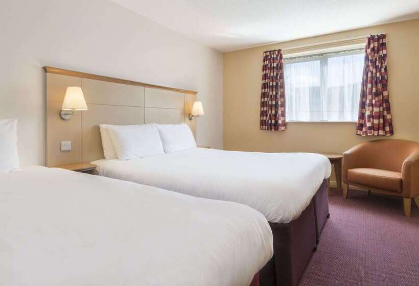 בית מלון כפרי Days Inn Winchester