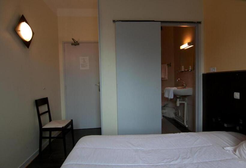 Отель De Londres