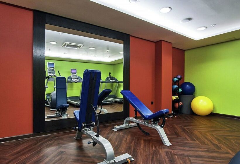 ホテル Doubletree By Hilton  Novosibirsk