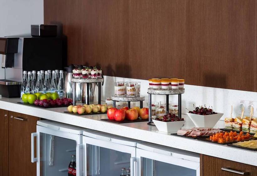 ホテル Doubletree By Hilton  Novosibirsk