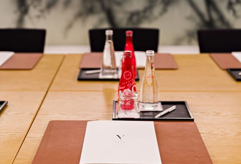 Five Seas By Inwood Hotels