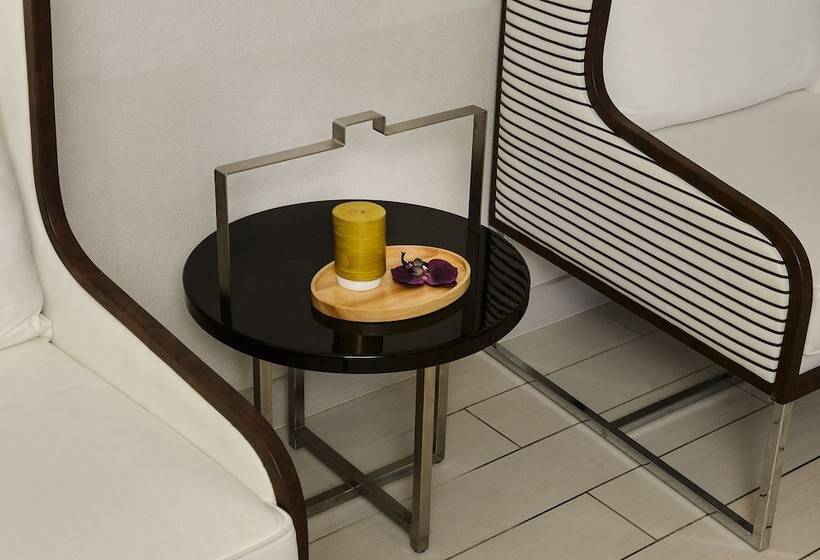 Five Seas By Inwood Hotels