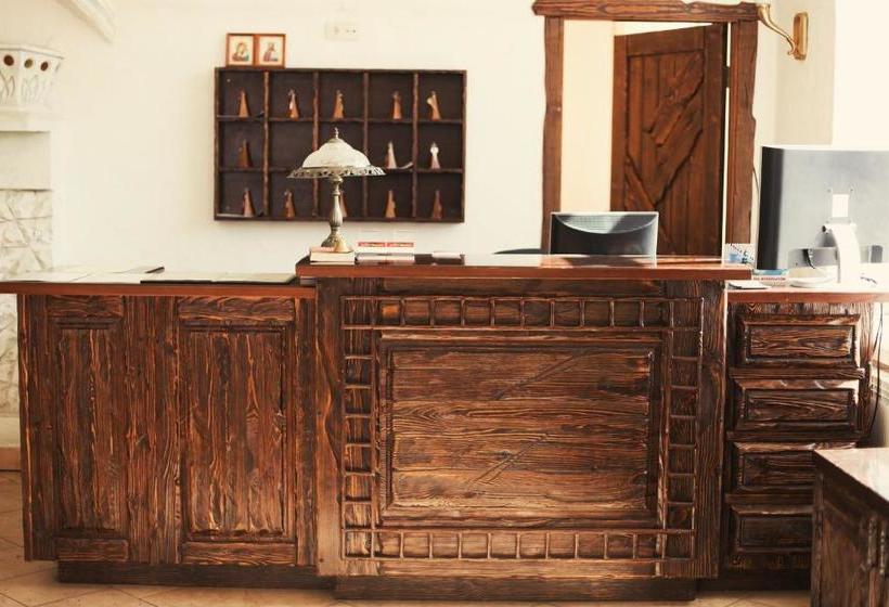 هتل Golden Embankment