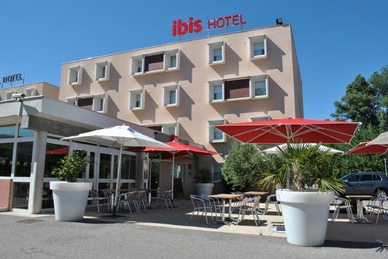 בית מלון כפרי Ibis Loriol Le Pouzin