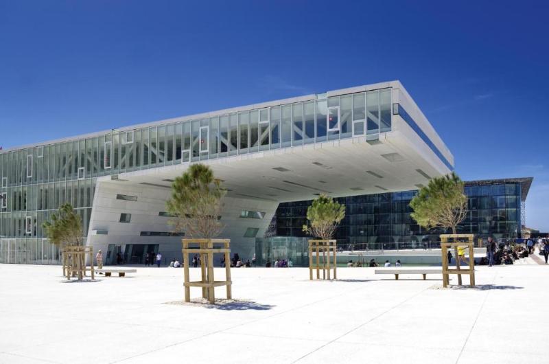 בית מלון כפרי Ibis Marseille Centre Euromed