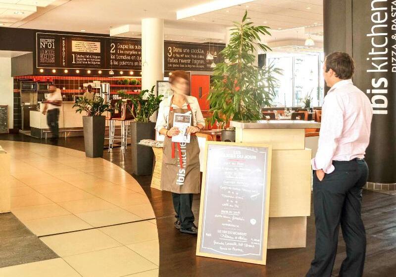 בית מלון כפרי Ibis Marseille Centre Euromed