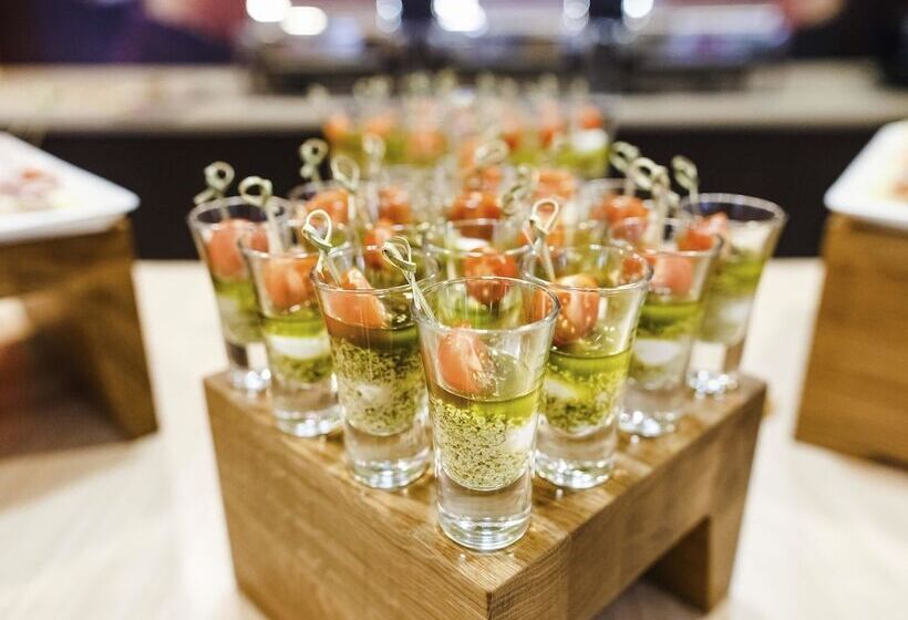 Отель Ibis Samara