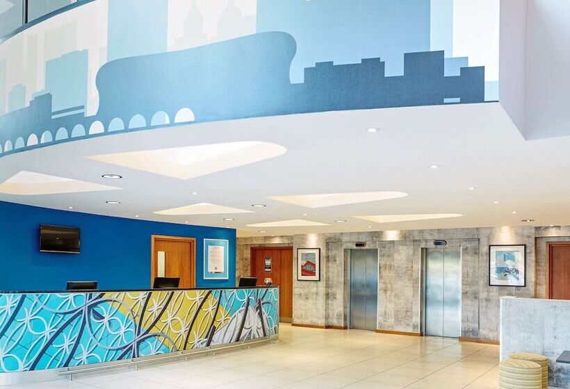 בית מלון כפרי Ibis Styles Birmingham Nec & Airport