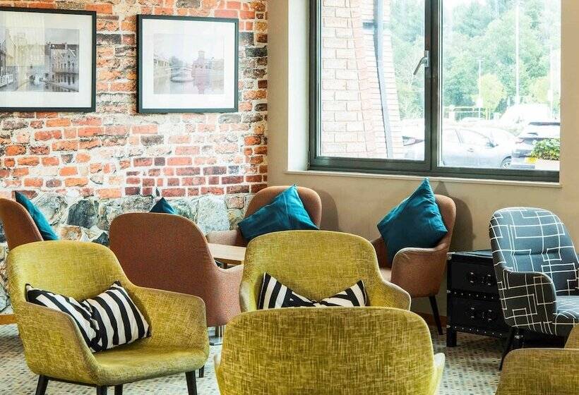 בית מלון כפרי Ibis Styles Birmingham Nec & Airport