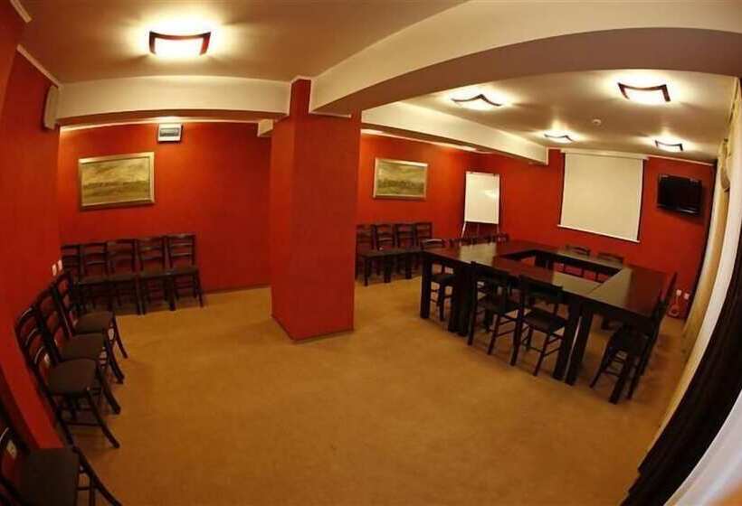 בית מלון כפרי Ibis Styles Pitesti Arges