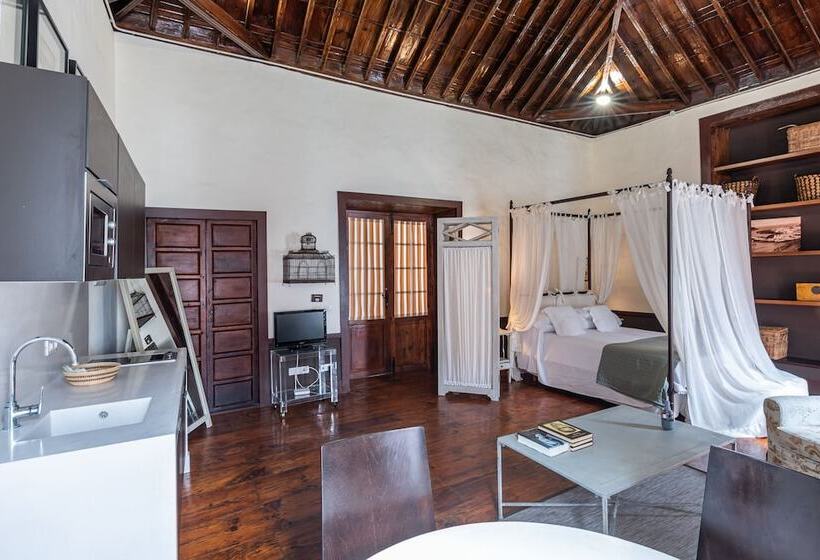 فندق Isla Baja Suites