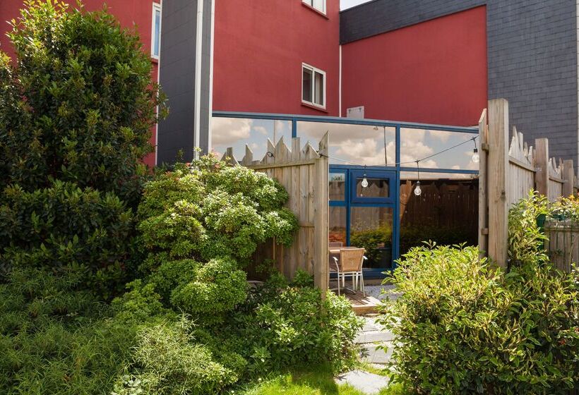 בית מלון כפרי Kyriad Direct Rennes Ouest