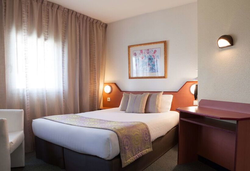 בית מלון כפרי Kyriad Direct Rennes Ouest