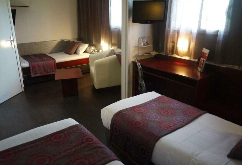 בית מלון כפרי Kyriad Direct Rennes Ouest