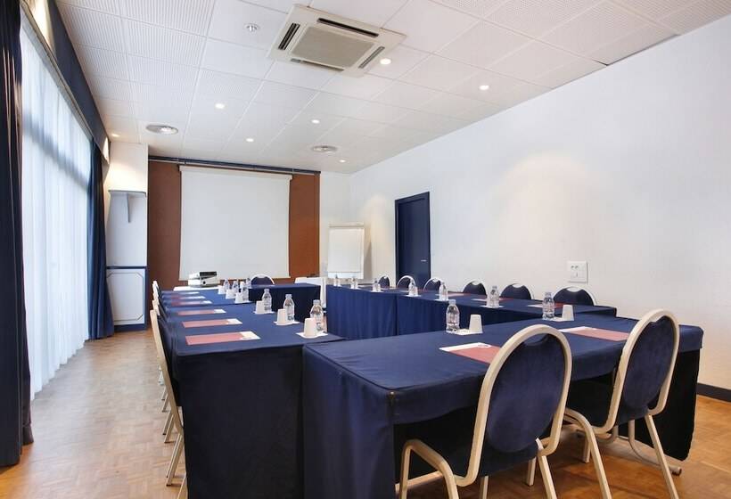 בית מלון כפרי Kyriad Direct Rennes Ouest