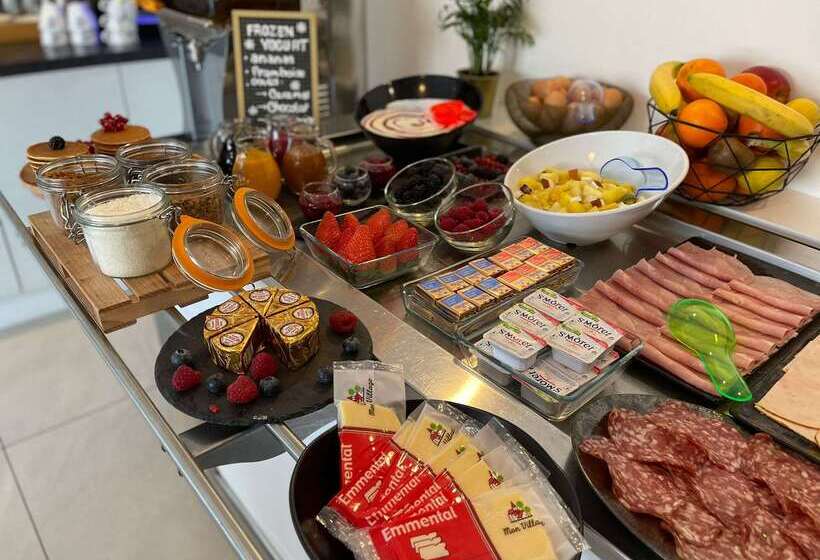 Отель Kyriad Montpellier Sud   A709