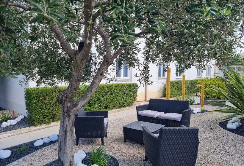 هتل Kyriad Montpellier Sud   A709