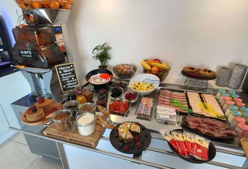 Отель Kyriad Montpellier Sud   A709