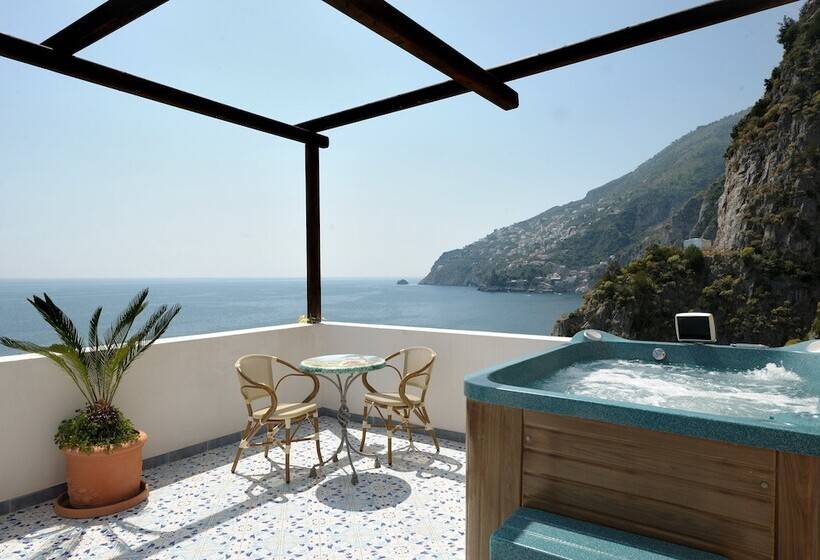 Отель La Locanda Del Fiordo