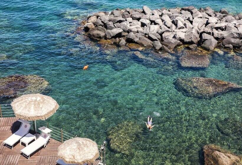 ホテル La Madonnina