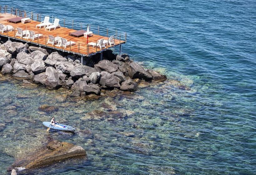 ホテル La Madonnina